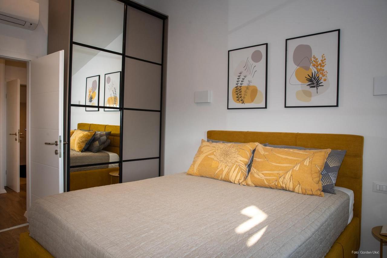 Blue Sky Apartment Ровинь Экстерьер фото